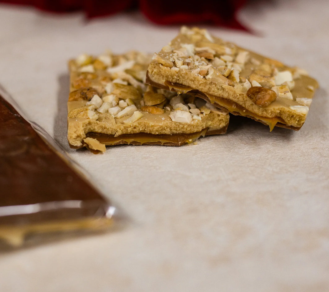 بار شوكولاتة الحليب بالكاجو والكراميل المملح