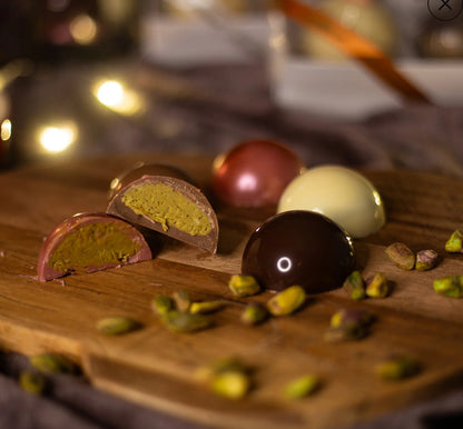 قطع الشوكولاتة دبي مع الكنافة – من بلوم ديلايت لندن