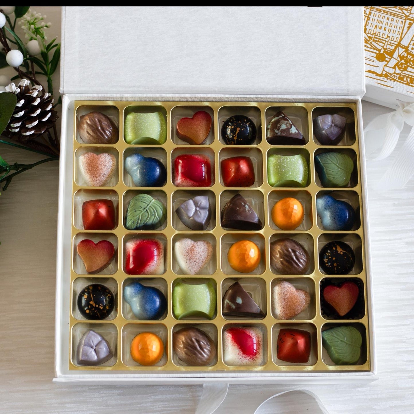 مجموعة بونبون الشوكولاتة الحرفية من بلوم ديلايت لندن، 36 قطعة